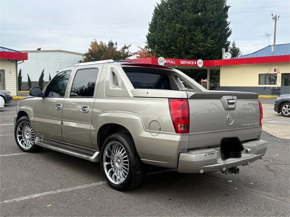 2005 Cadillac Escalade & EXT 2nd Gen - Image 4 of 9