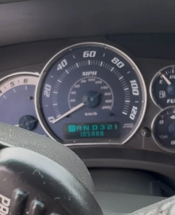 2005 Cadillac Escalade & EXT 2nd Gen - Image 9 of 9