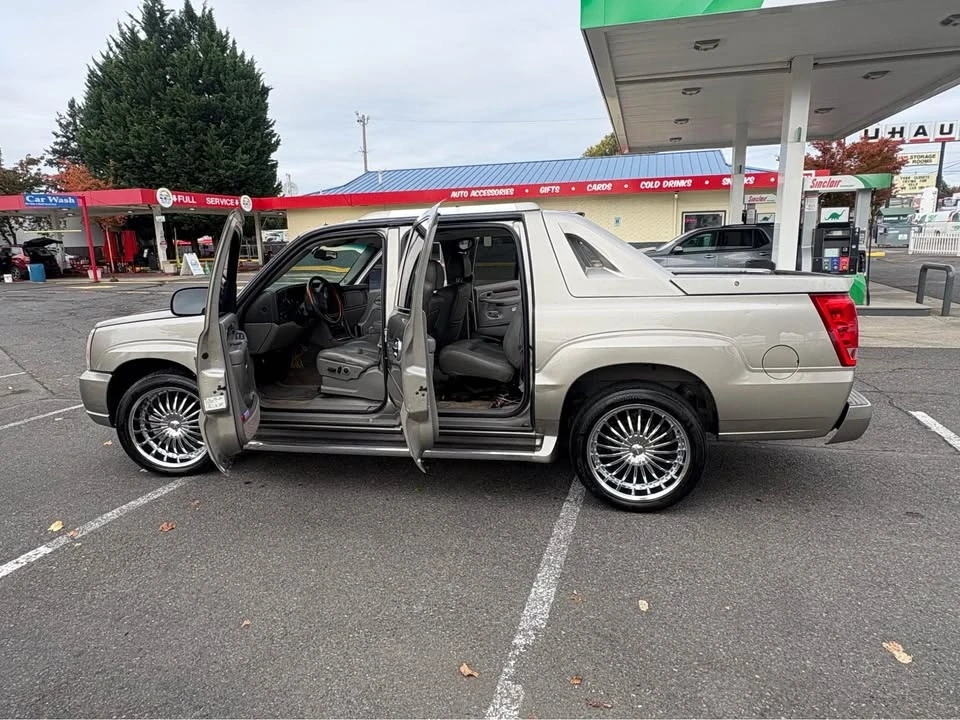 2005 Cadillac Escalade & EXT 2nd Gen - Image 5 of 9