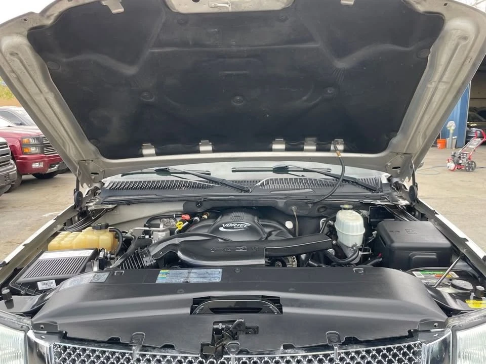 2005 Cadillac Escalade & EXT 2nd Gen - Image 15 of 20