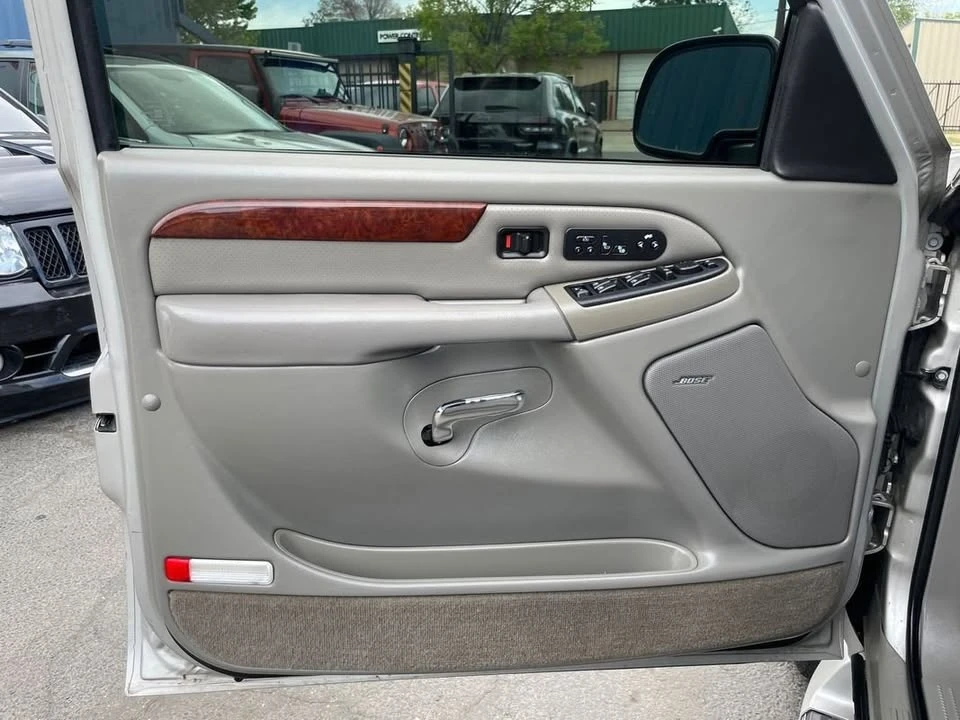 2005 Cadillac Escalade & EXT 2nd Gen - Image 20 of 20