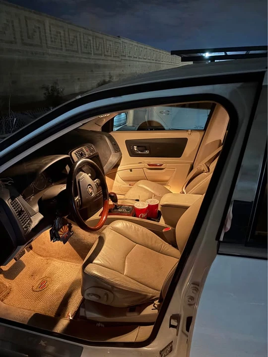 2005 Cadillac SRX - Image 5 of 9