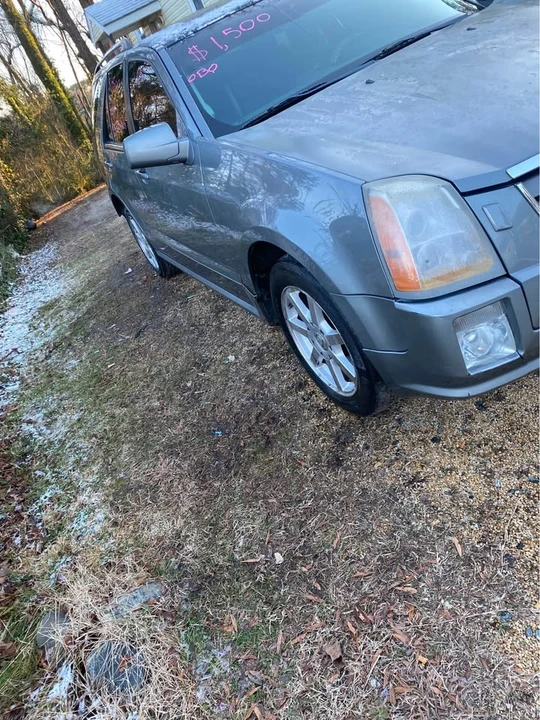 2005 Cadillac SRX - Image 5 of 12