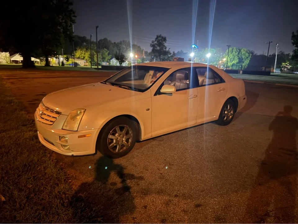 2005 Cadillac STS - Image 7 of 17