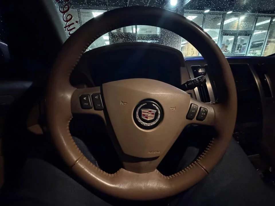 2005 Cadillac STS - Image 11 of 17
