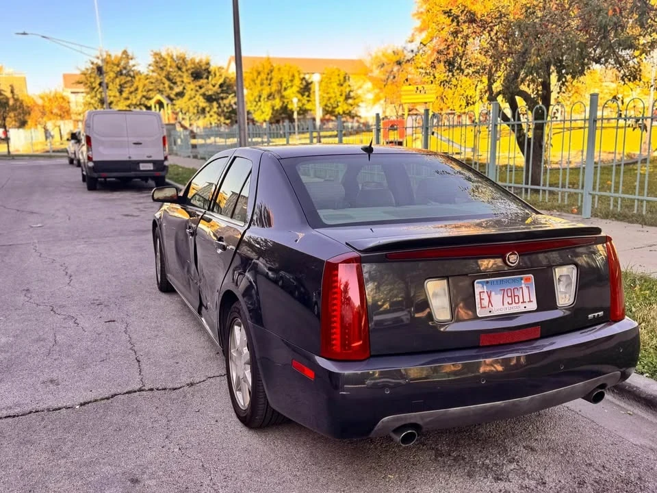 2005 Cadillac STS - Image 6 of 8