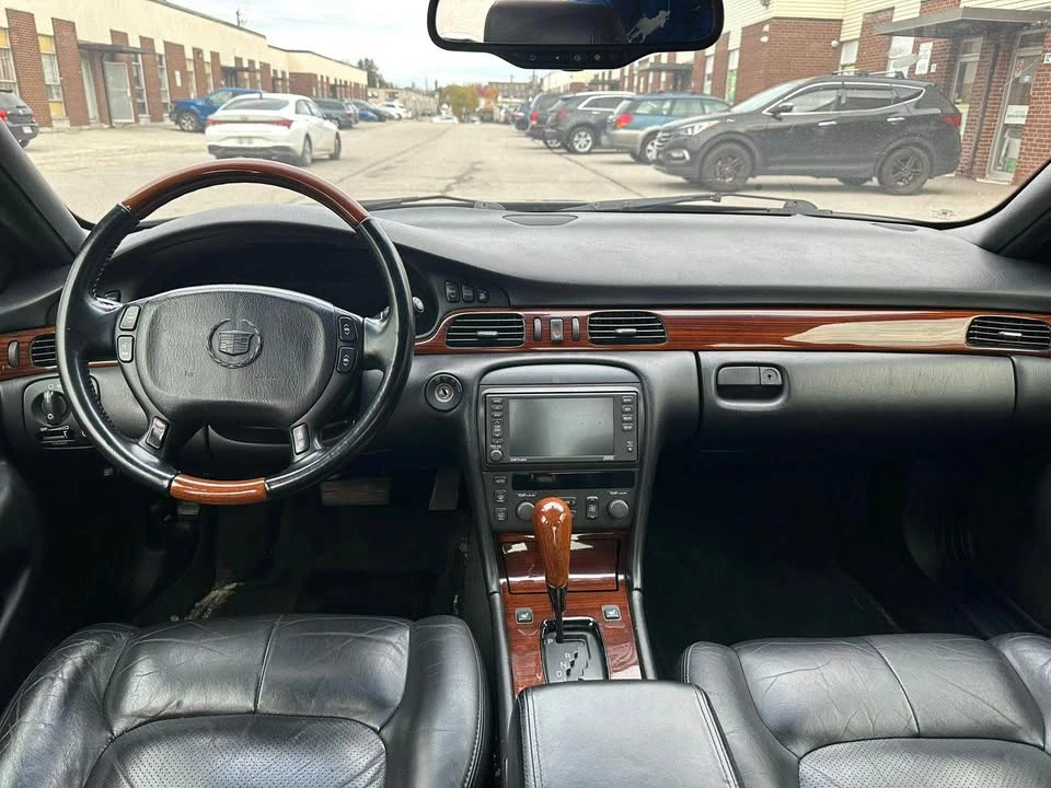 2005 Cadillac STS - Image 9 of 13