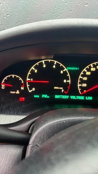 2005 Cadillac STS - Image 11 of 13