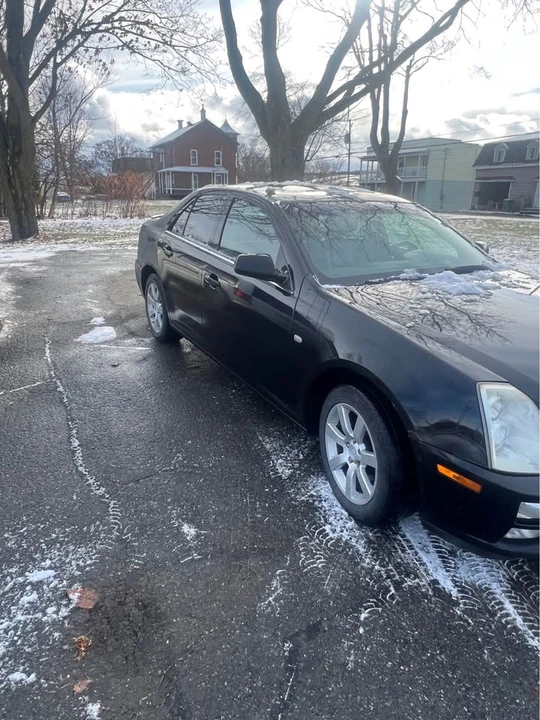 2005 Cadillac STS - Image 2 of 4