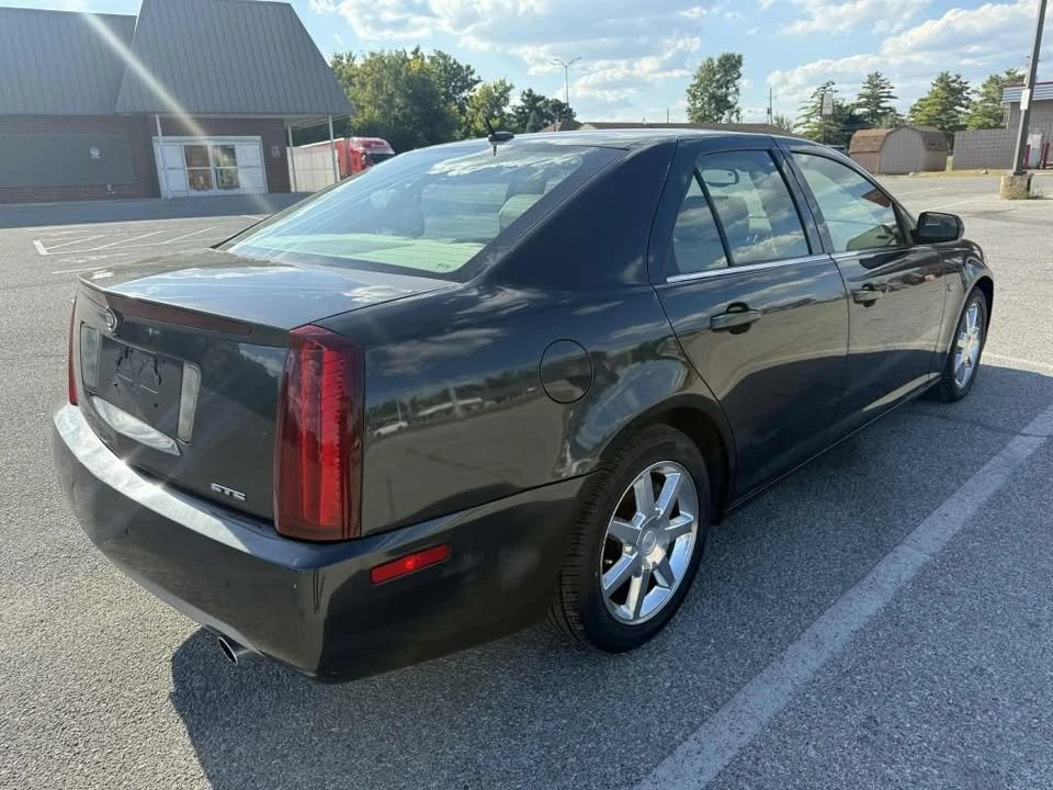 2005 Cadillac STS - Image 8 of 16