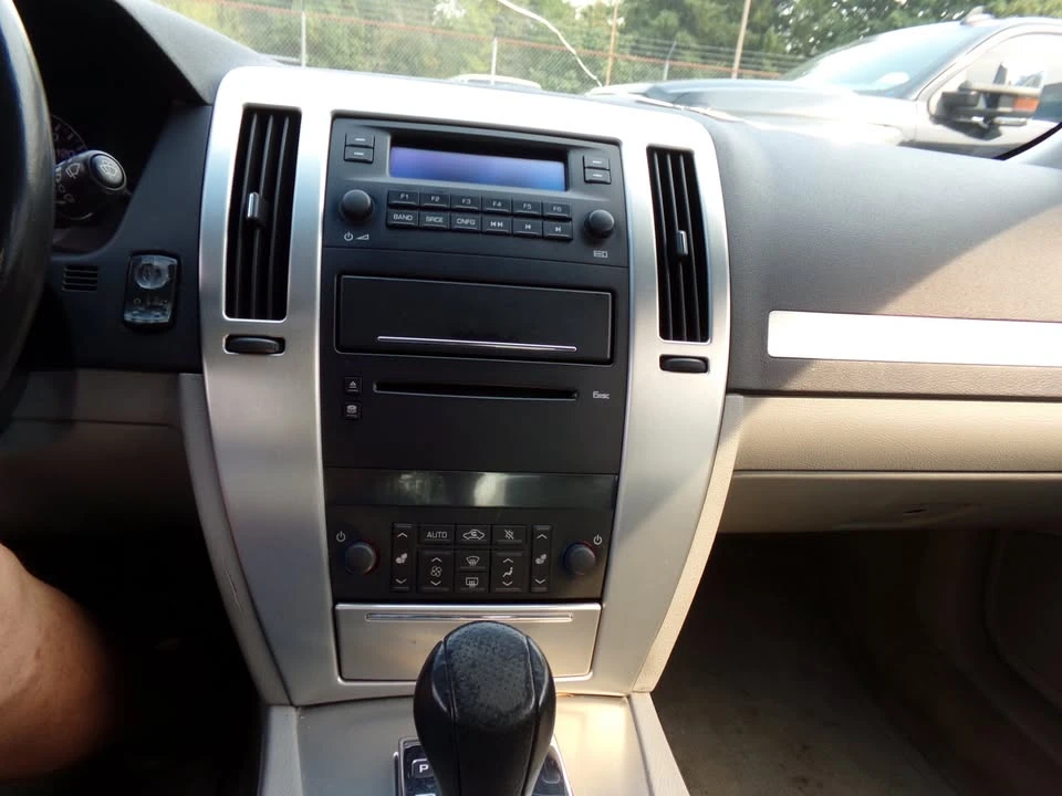 2005 Cadillac STS - Image 10 of 15