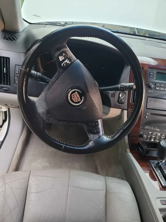2005 Cadillac STS - Image 7 of 14