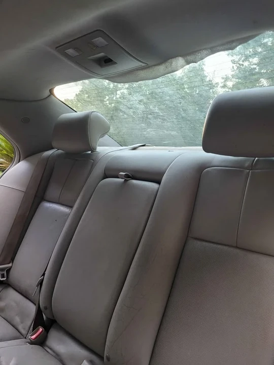 2005 Cadillac STS - Image 12 of 14