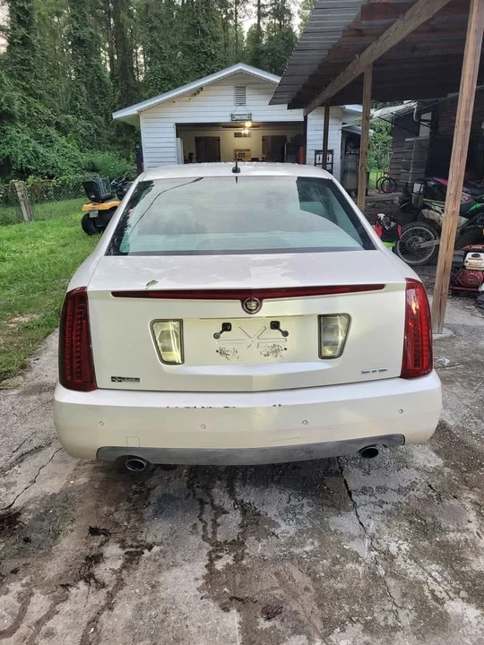 2005 Cadillac STS - Image 3 of 14
