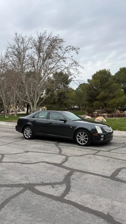2005 Cadillac STS - Image 2 of 13