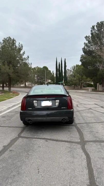 2005 Cadillac STS - Image 6 of 13