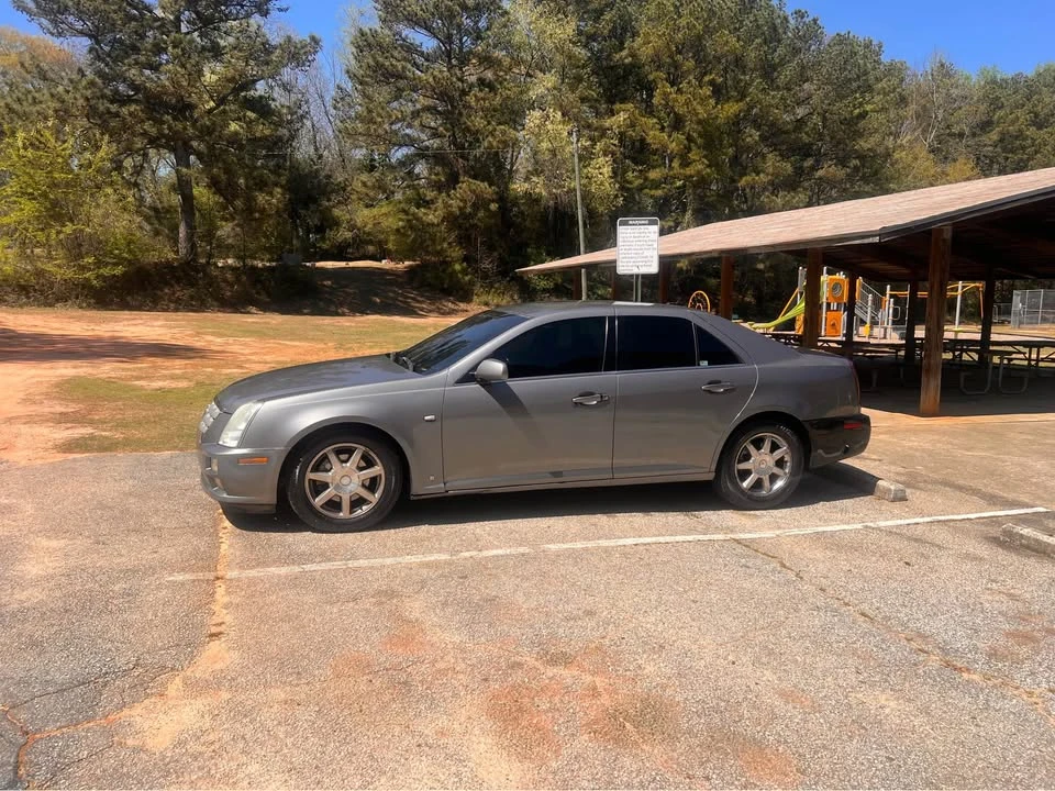 2005 Cadillac STS - Image 9 of 16