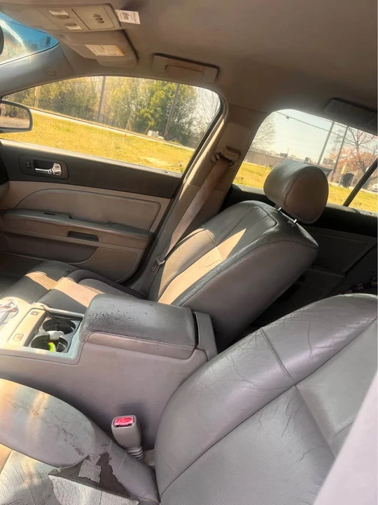 2005 Cadillac STS - Image 11 of 16
