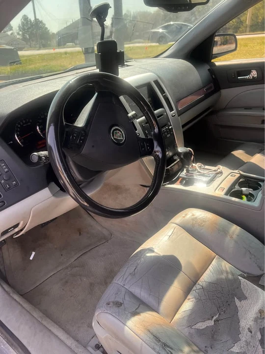 2005 Cadillac STS - Image 12 of 16