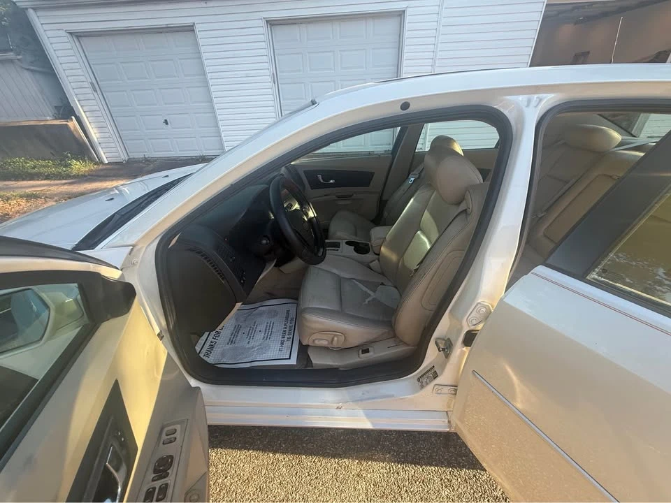2005 Cadillac STS - Image 8 of 15