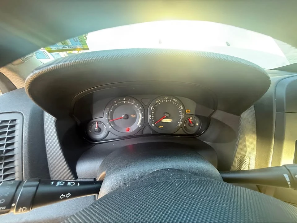 2005 Cadillac STS - Image 13 of 15