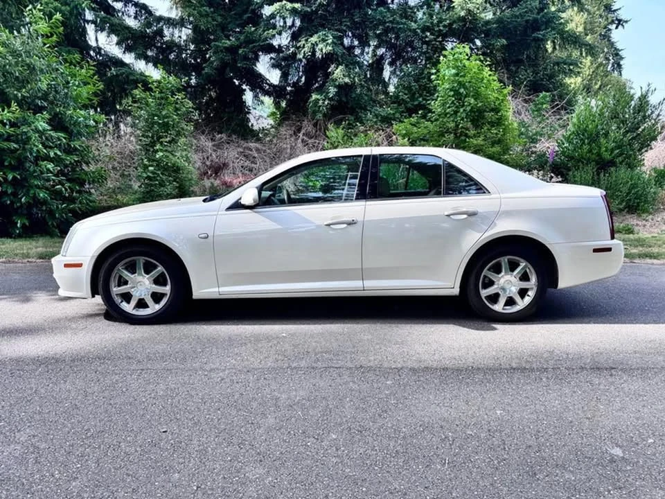 2005 Cadillac STS - Image 2 of 16