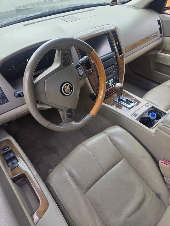 2005 Cadillac STS - Image 6 of 8
