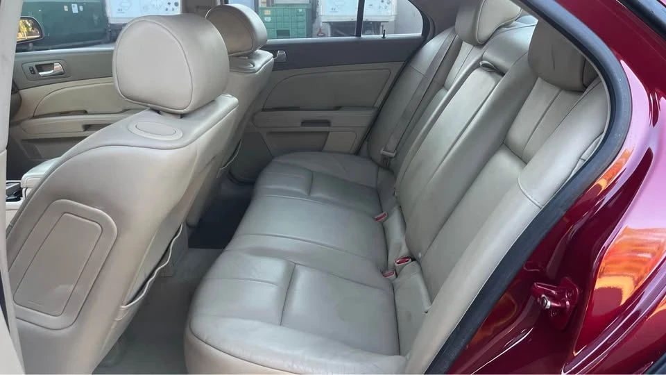 2005 Cadillac STS - Image 6 of 10
