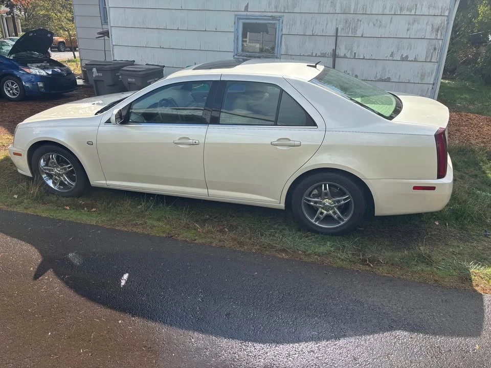 2005 Cadillac STS - Image 4 of 11