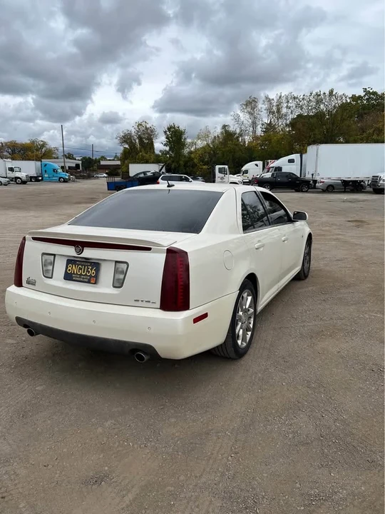 2005 Cadillac STS - Image 4 of 13