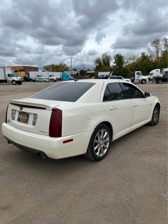 2005 Cadillac STS - Image 3 of 13