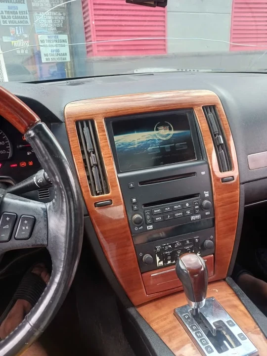 2005 Cadillac STS - Image 8 of 8
