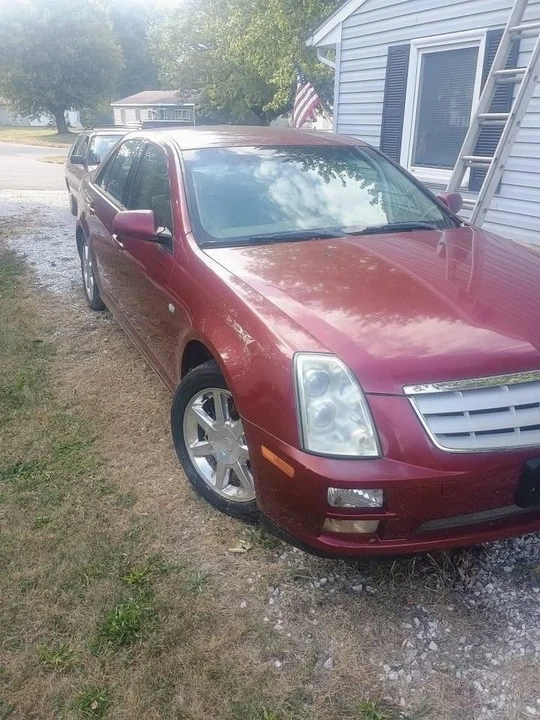2005 Cadillac STS - Image 2 of 4