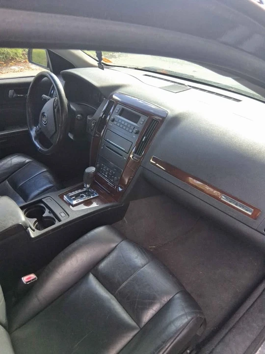 2005 Cadillac STS - Image 5 of 9