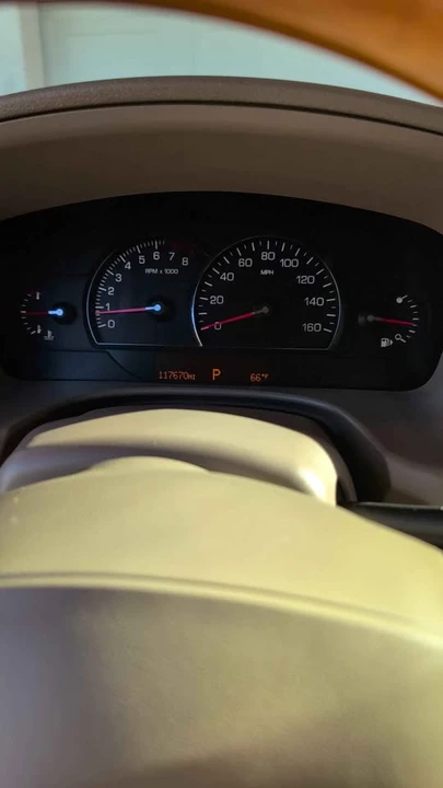 2005 Cadillac STS - Image 7 of 9