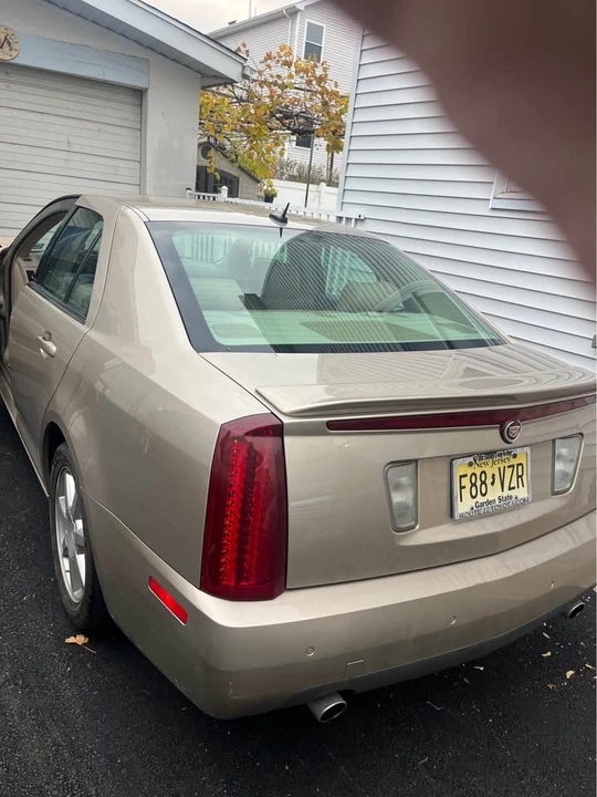 2005 Cadillac STS - Image 7 of 7