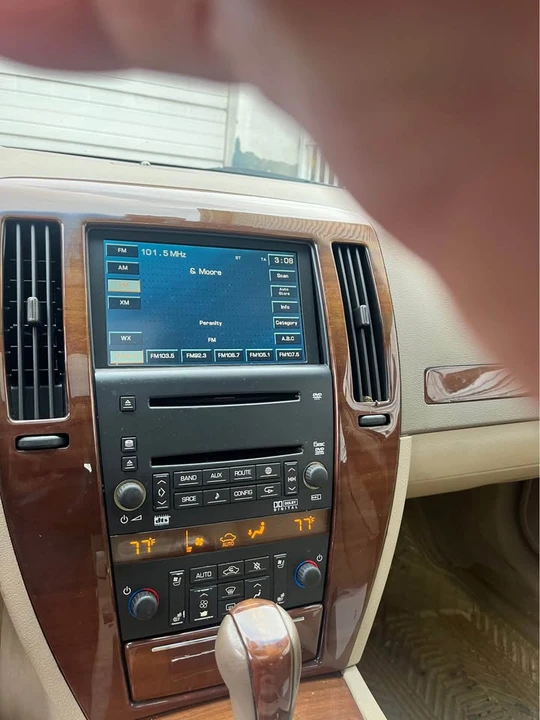 2005 Cadillac STS - Image 6 of 7