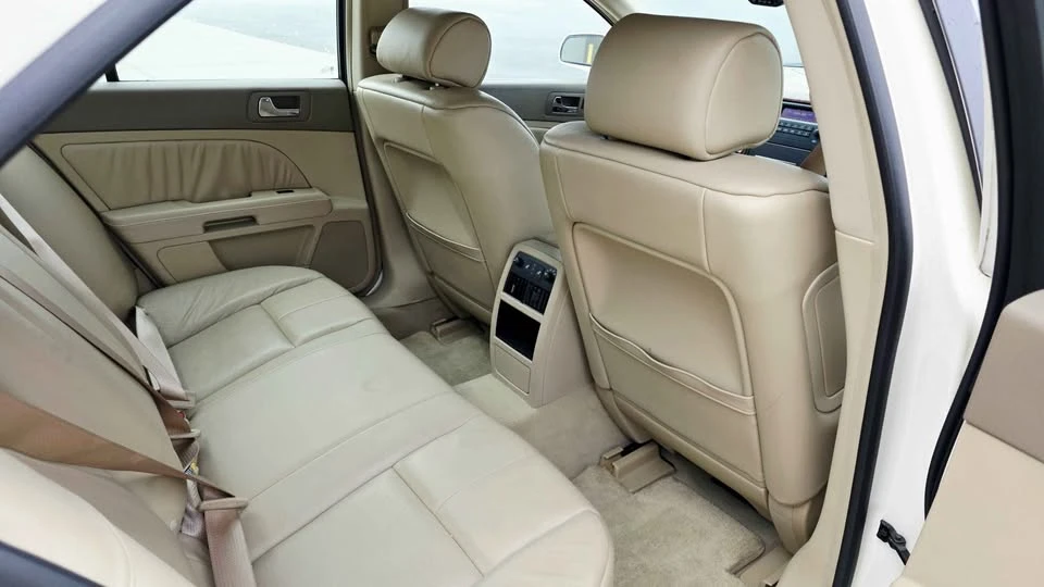 2005 Cadillac STS - Image 10 of 16