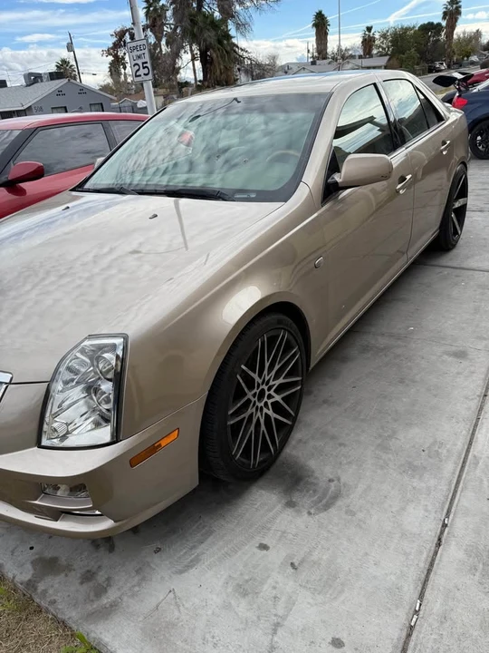 2005 Cadillac STS - Image 3 of 12