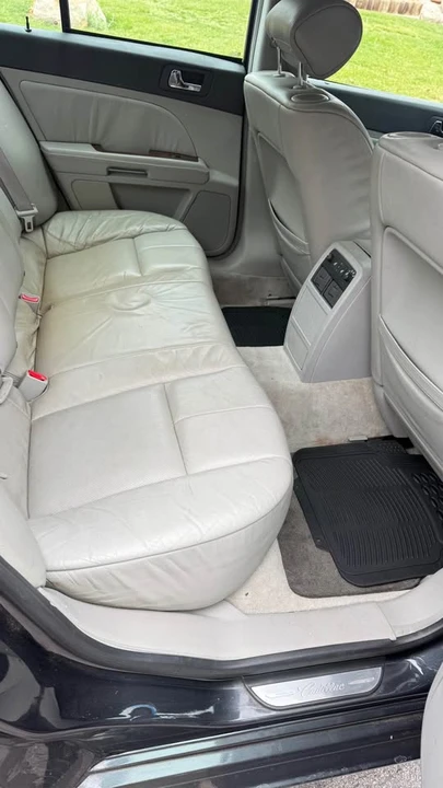 2005 Cadillac STS - Image 8 of 11