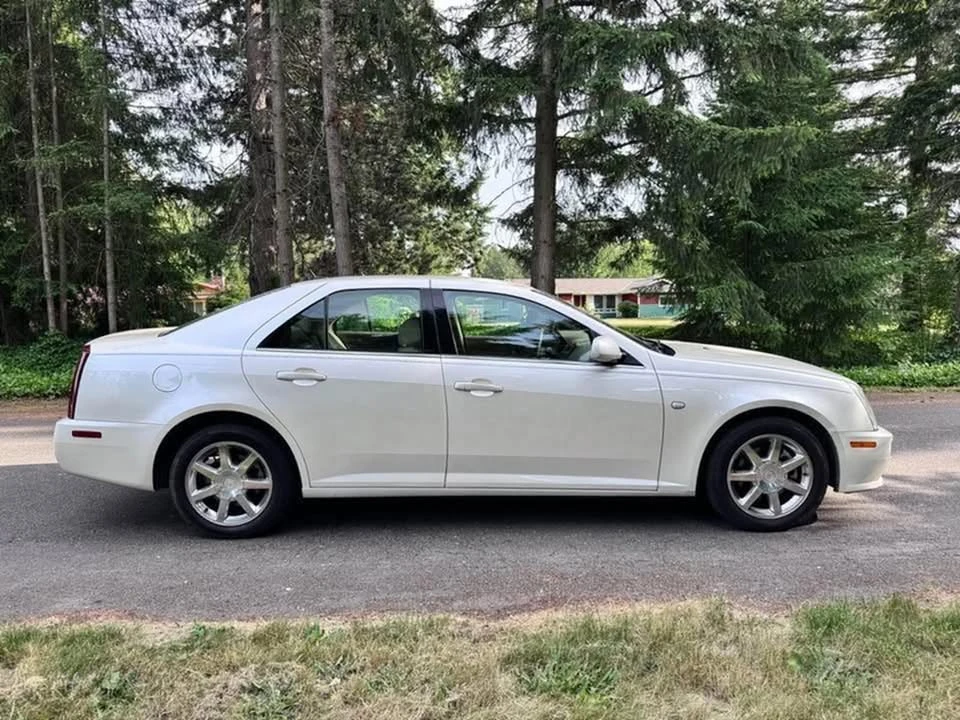 2005 Cadillac STS - Image 6 of 16