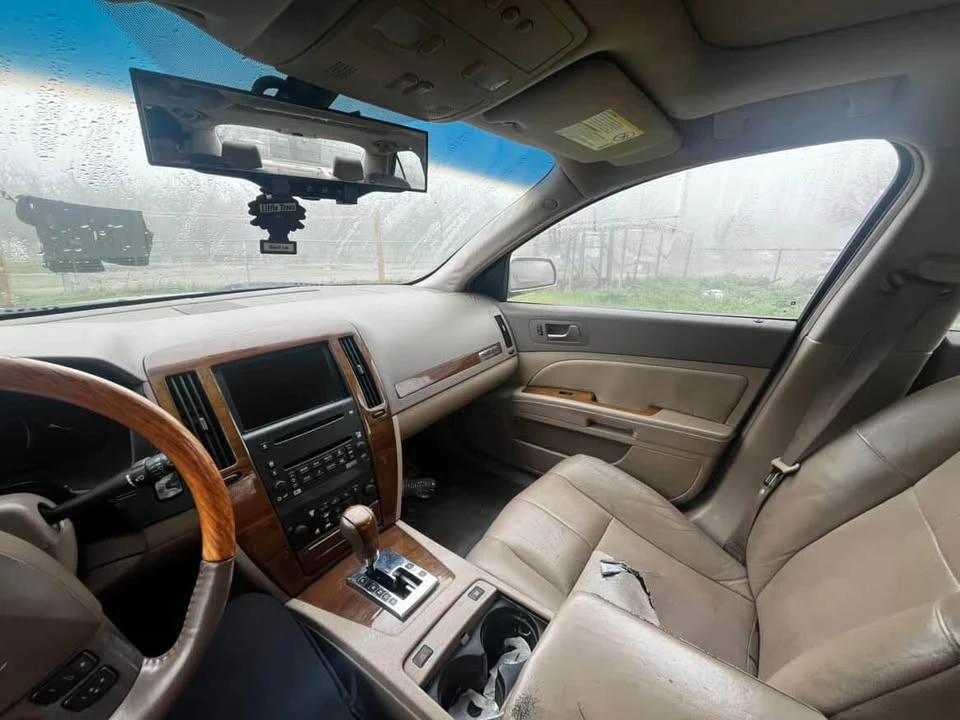2005 Cadillac STS - Image 2 of 5