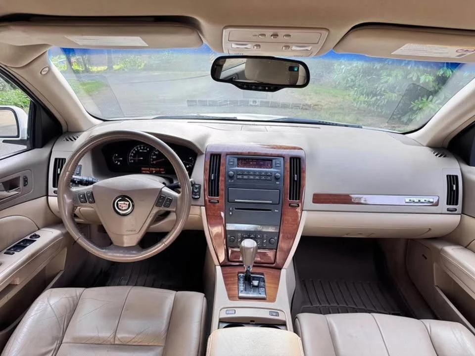 2005 Cadillac STS - Image 12 of 16