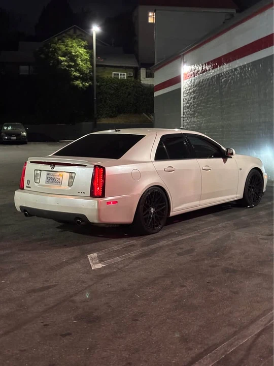 2005 Cadillac STS - Image 4 of 4
