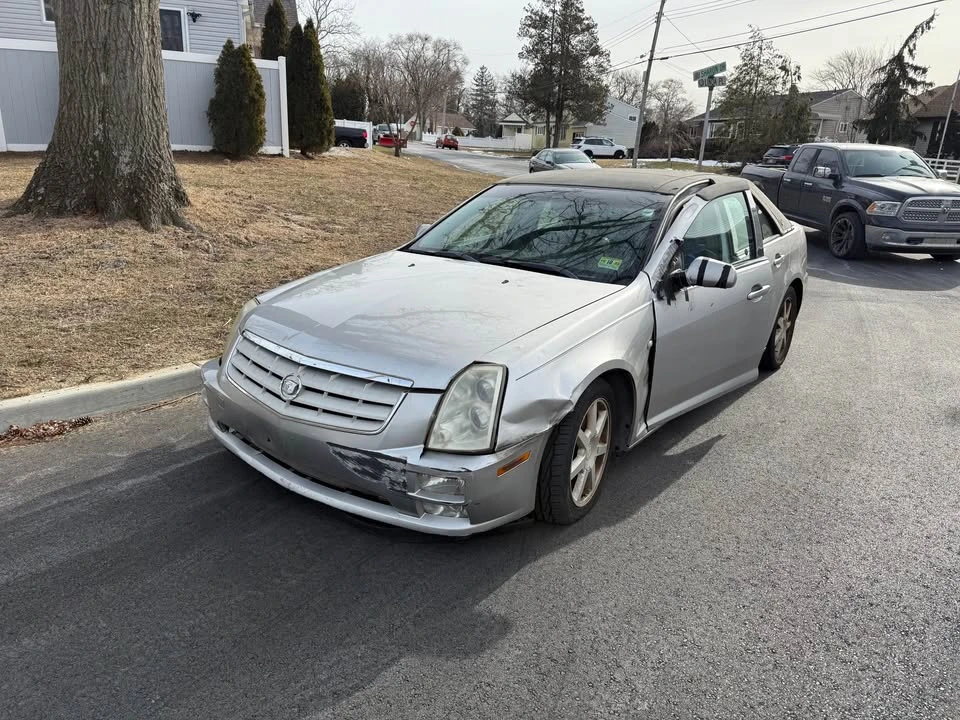 2005 Cadillac STS - Image 2 of 4