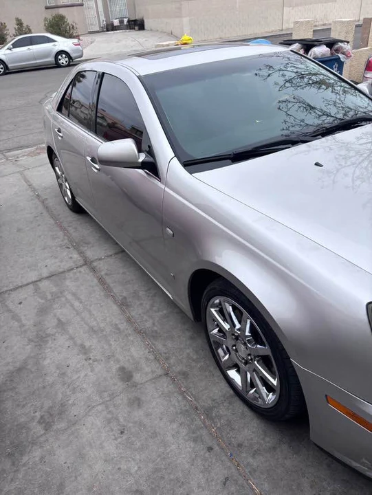 2005 Cadillac STS - Image 9 of 11