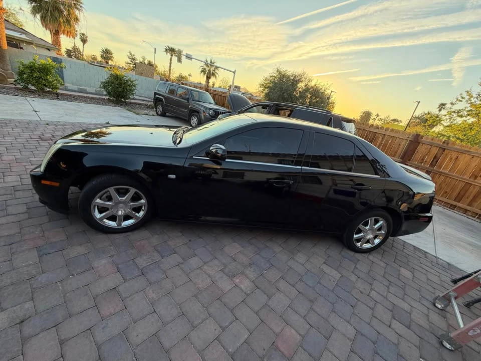 2005 Cadillac STS - Image 13 of 17