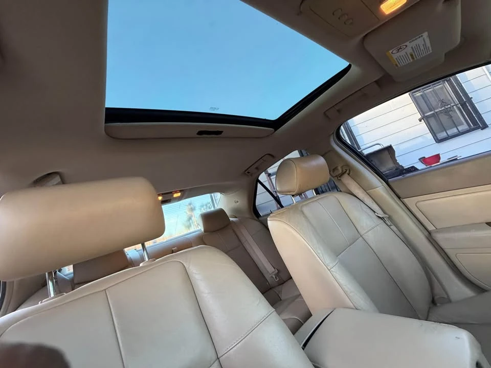 2005 Cadillac STS - Image 7 of 17