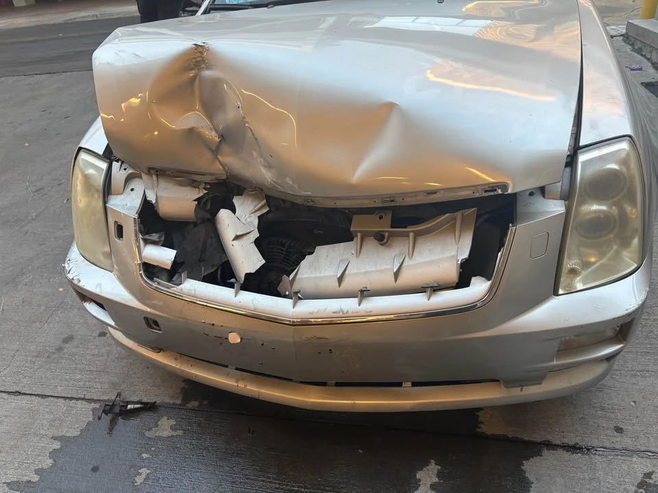 2005 Cadillac STS - Image 3 of 11