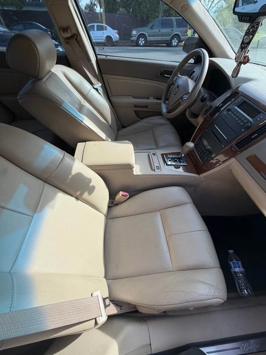2005 Cadillac STS - Image 3 of 4